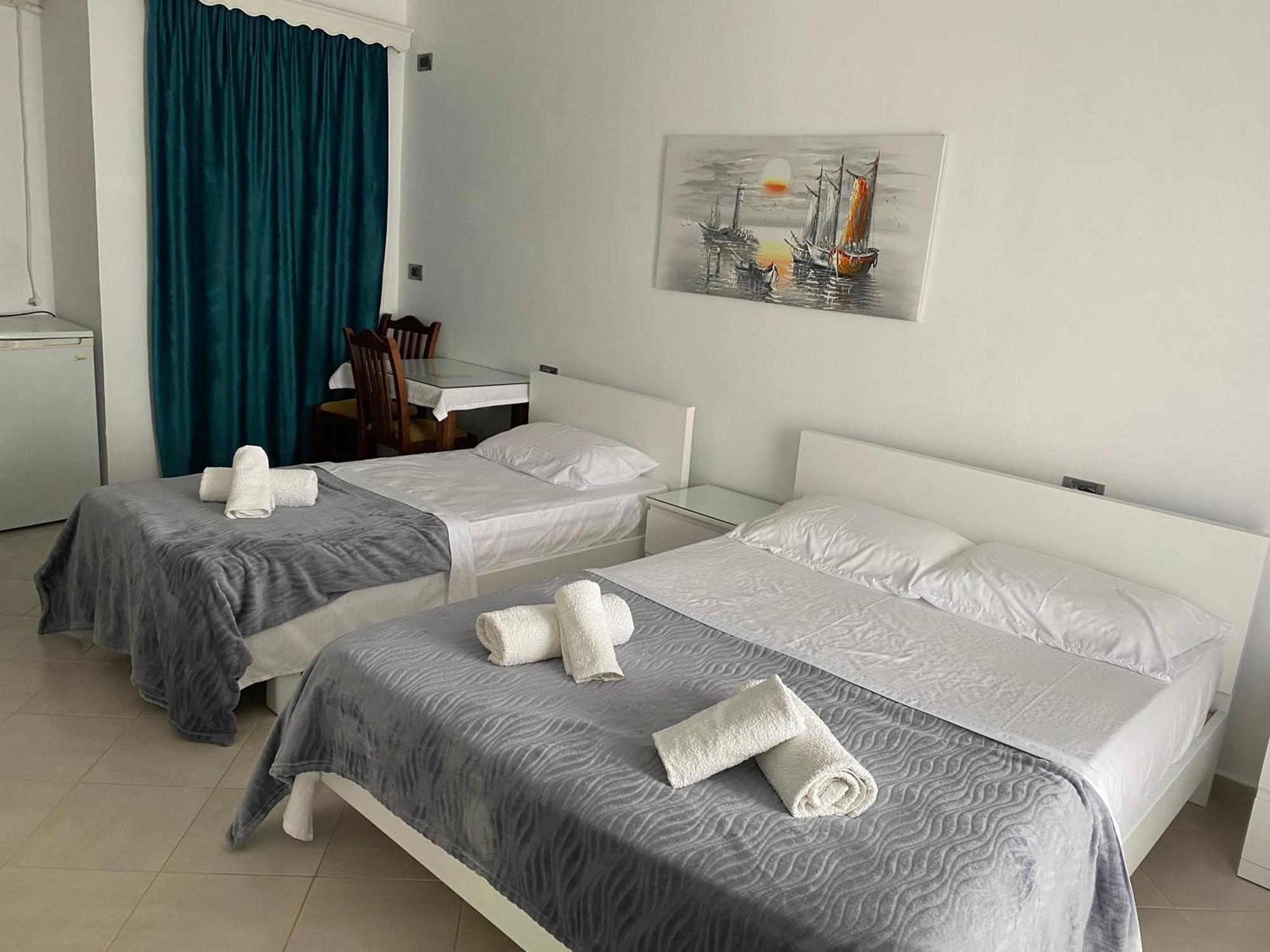 Hotel Vila Kafe Lukove Ngoại thất bức ảnh