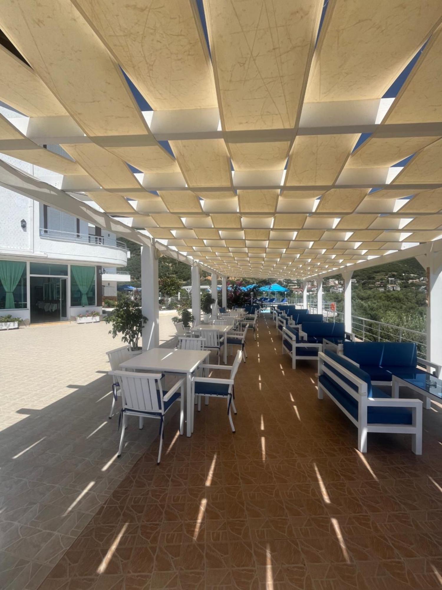 Hotel Vila Kafe Lukove Ngoại thất bức ảnh