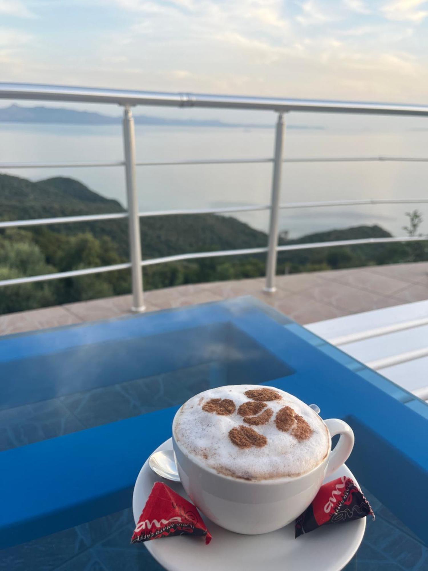 Hotel Vila Kafe Lukove Ngoại thất bức ảnh