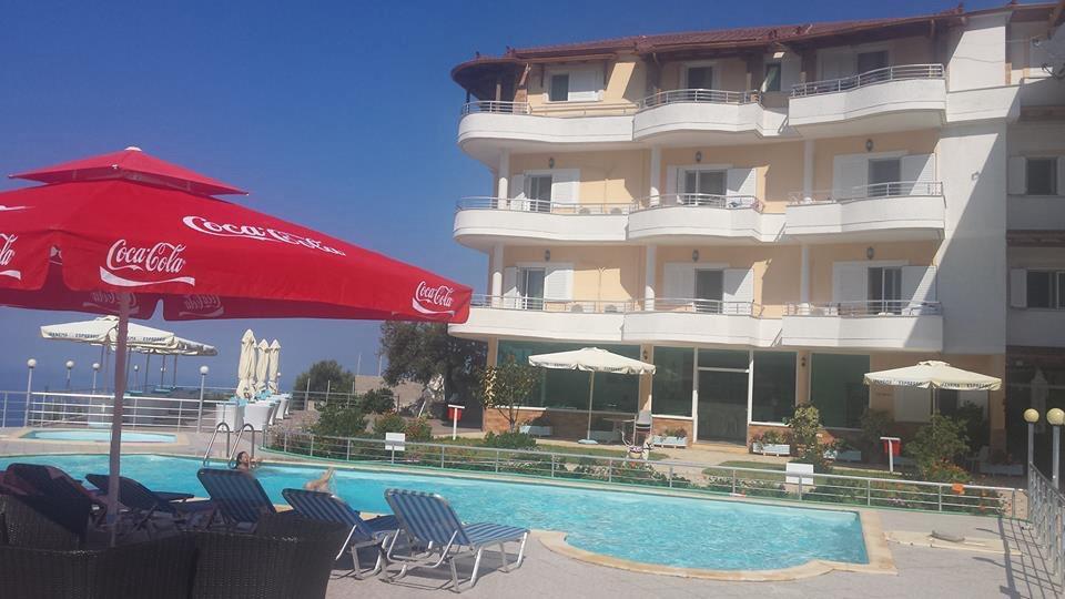 Hotel Vila Kafe Lukove Ngoại thất bức ảnh