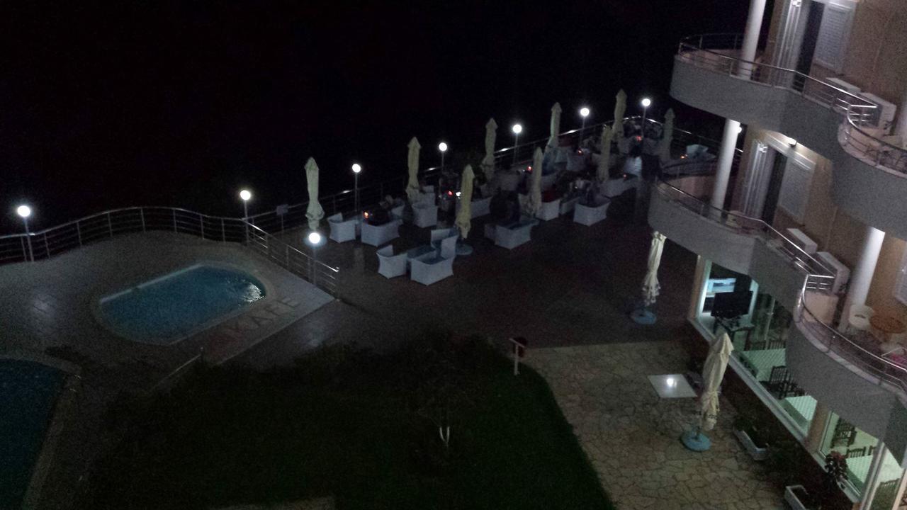 Hotel Vila Kafe Lukove Ngoại thất bức ảnh
