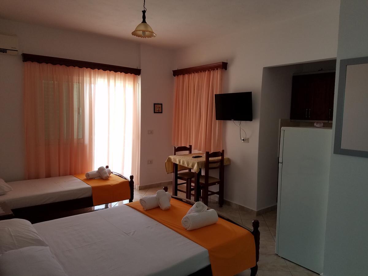 Hotel Vila Kafe Lukove Ngoại thất bức ảnh