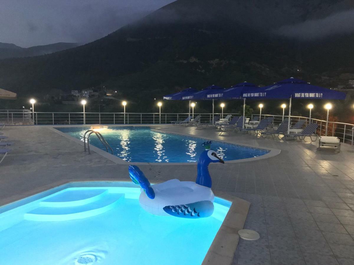Hotel Vila Kafe Lukove Ngoại thất bức ảnh