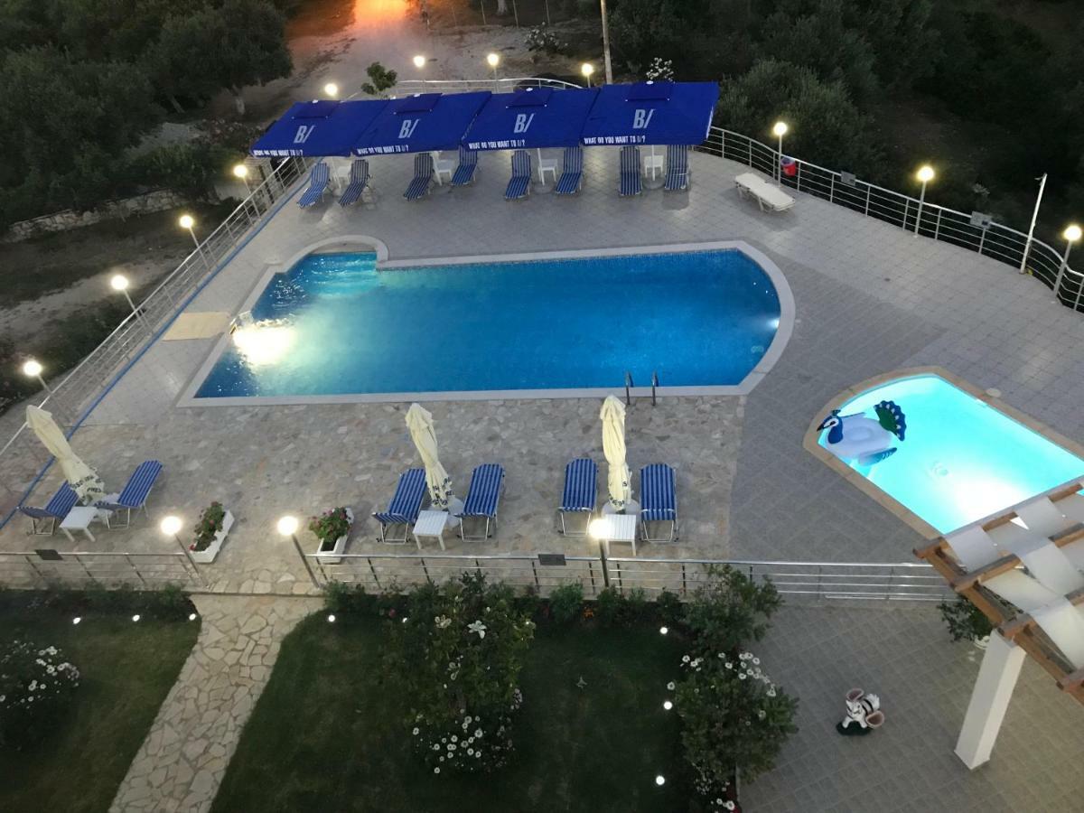 Hotel Vila Kafe Lukove Ngoại thất bức ảnh
